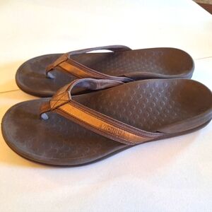Vionic Brown Flip Flops Versatile Summer Slip On Good Condition Size10